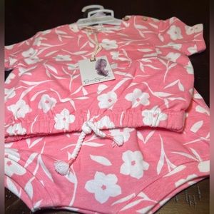 Jessica Simpson 6-9 months baby girl 2 piece pink and white matching short set